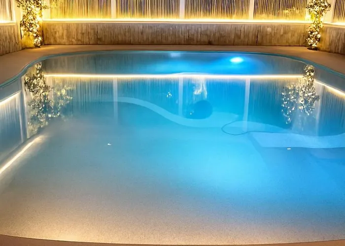 Open Space - Location Per Eventi 2 Piscine Riscaldate - וילה *