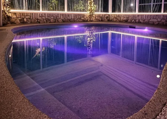 Open Space - Location Per Eventi 2 Piscine Riscaldate - Villa *
