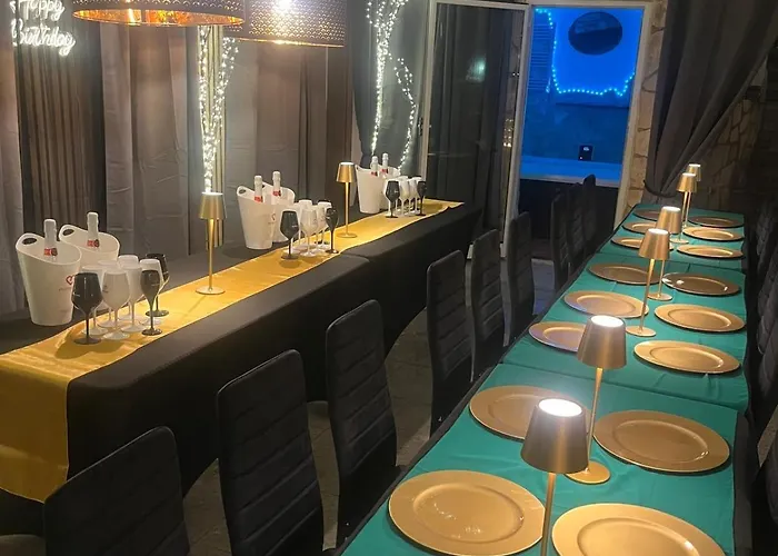 Open Space - Location Per Eventi 2 Piscine Riscaldate - * רומא